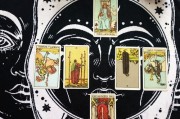 感情运势：塔罗牌天平座感情运势（塔罗牌天秤2021年爱情塔罗）