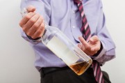 喝酒以后绝对不能做的7件事谨记！