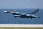 【行业新闻】日本一架F-2战斗机坠毁飞行员被救起