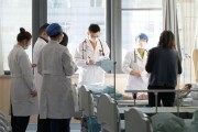 事关“无卡住院”报销、公积金还款热线“生活百科”在这里！《济南日报